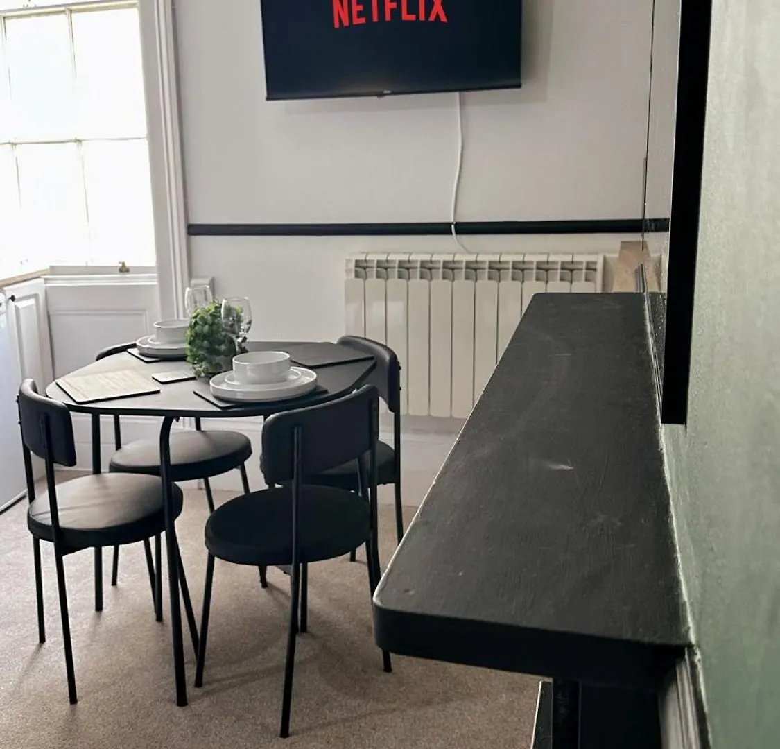 Studio Apartment - The Emerald Cheltenham Verenigd Koninkrijk